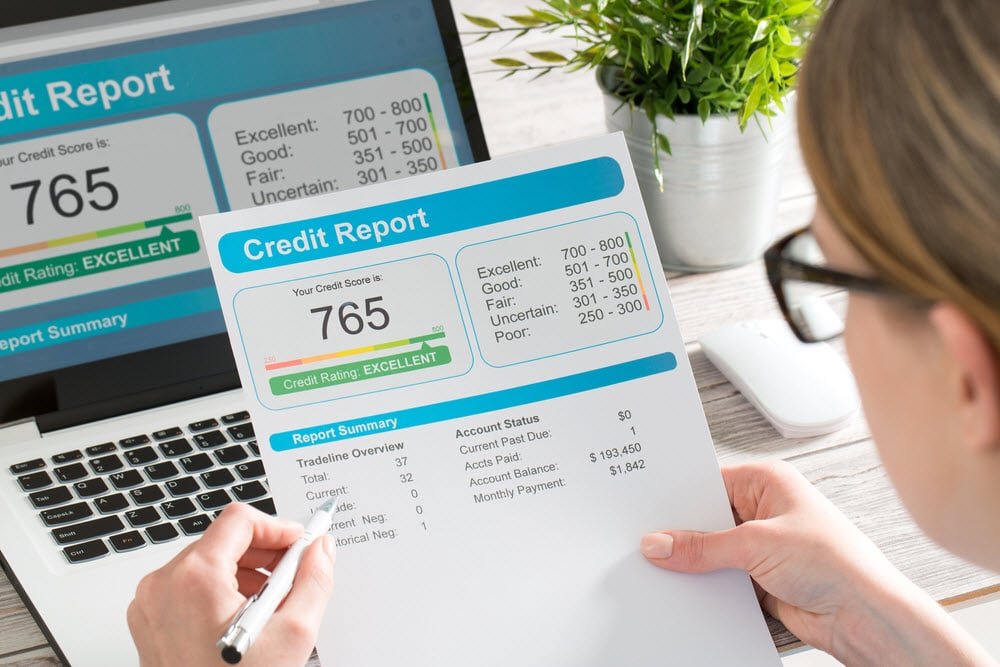 American Women Tend to Have Better Credit Scores, According to Report