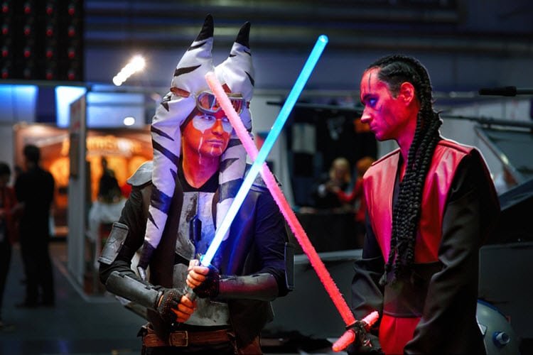Star Wars Rumors Episode IX To Do Away With Lightsabers