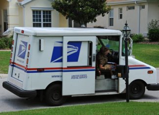 The Working Conditions of US Postal Workers Raise Concerns for Arizona Lawmakers