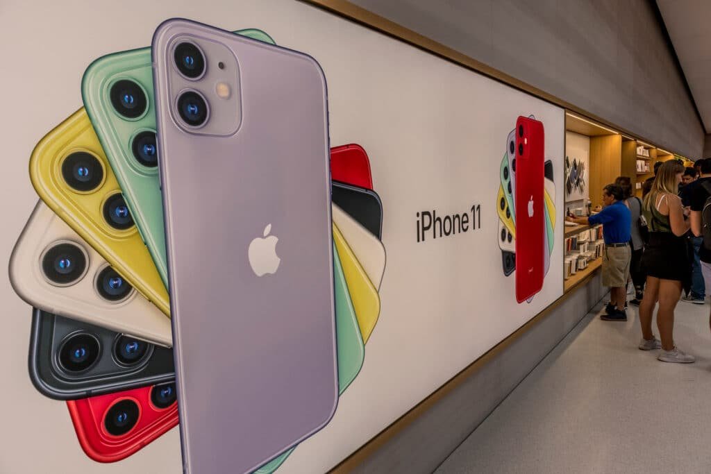 iPhone 11 Display